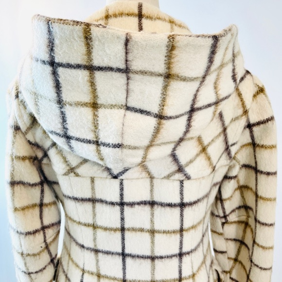 Vintage Pure Wool Peacoat - Double Breasted. - Picture 6 of 11